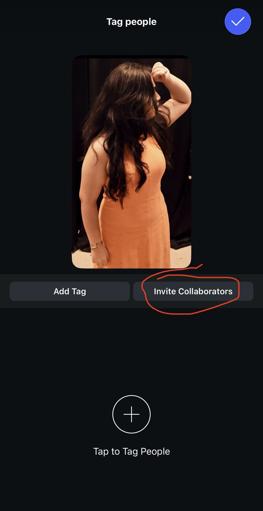 Instagram's Tag people screen, with the Invite Collaborators button circled